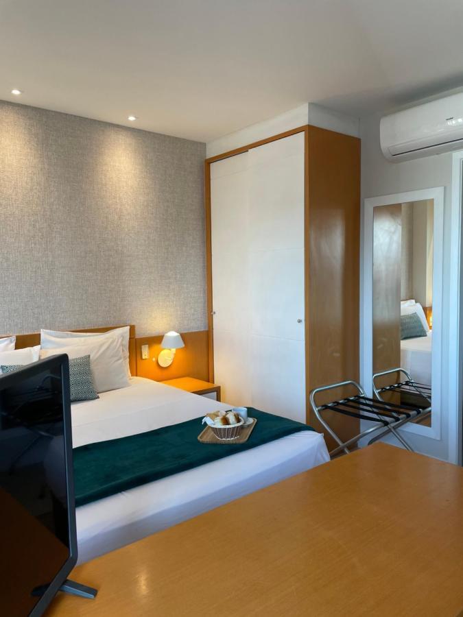 Flat Iate Clube Home Experience Praia Do Canto วิตอเรีย ภายนอก รูปภาพ