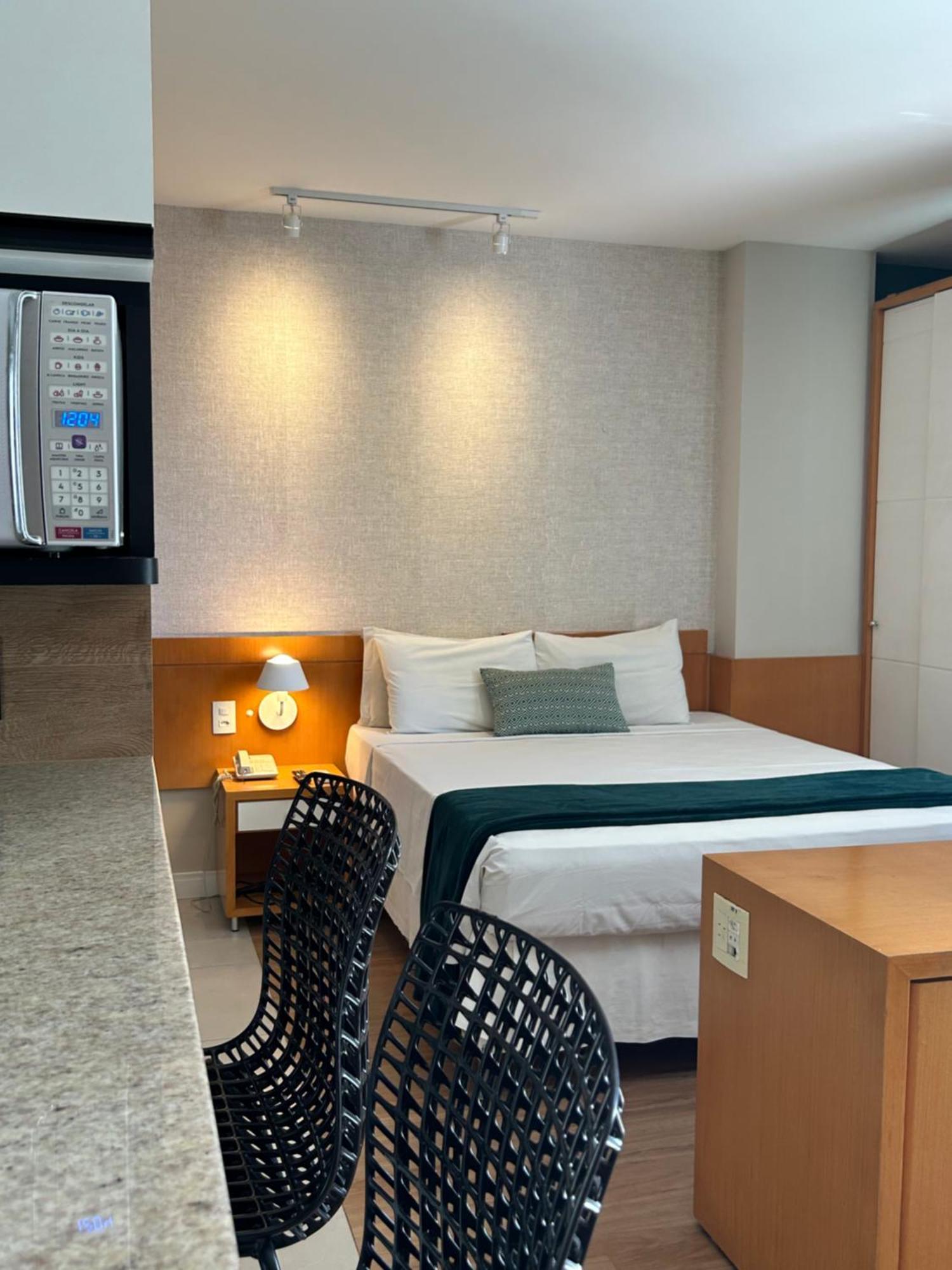 Flat Iate Clube Home Experience Praia Do Canto วิตอเรีย ภายนอก รูปภาพ